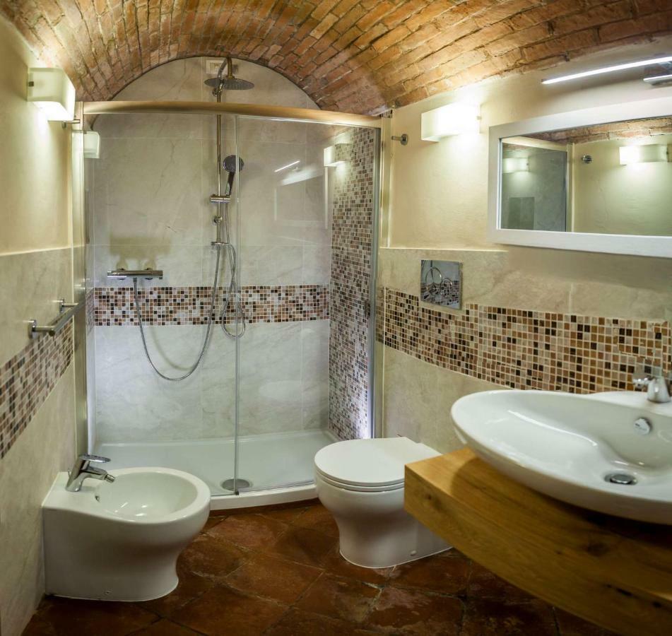 La Cantina Di Tonino Лука Екстериор снимка