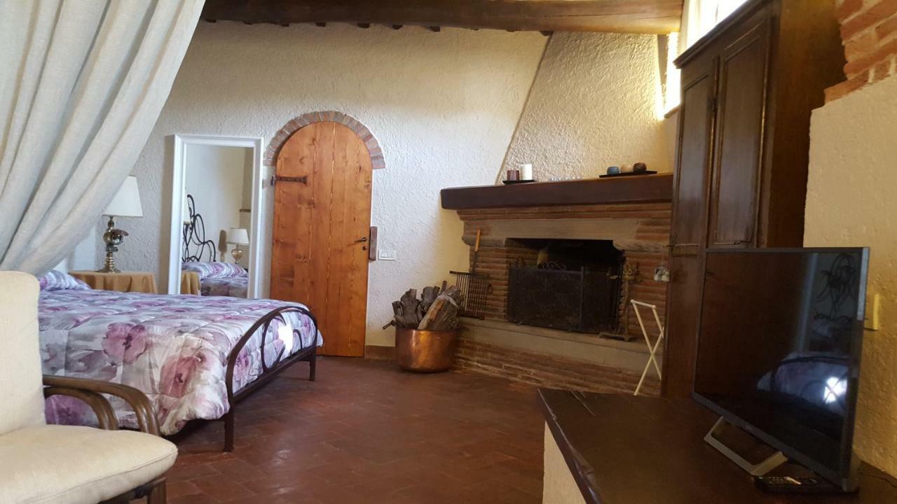 La Cantina Di Tonino Лука Екстериор снимка